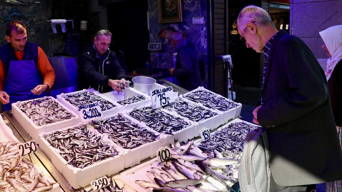 Trabzon’un Lezzet Avı: Hamsi Tezgahlarının Vazgeçilmezi