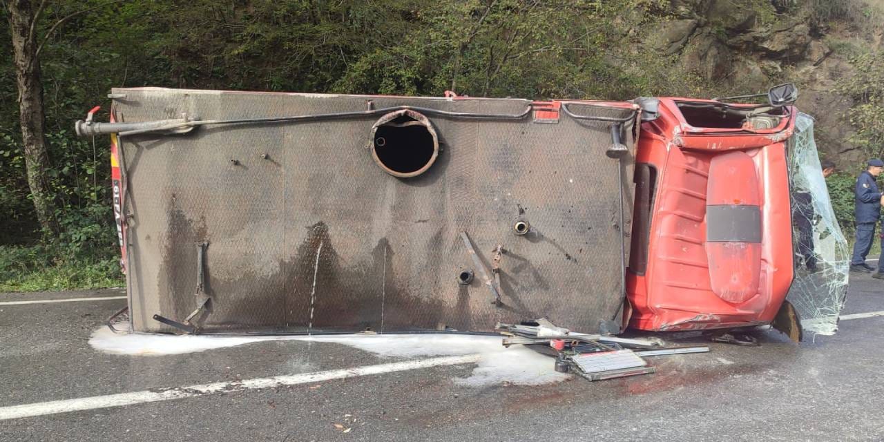 Trabzon'un Yangın Kâhramanı: İtfaiye Aracı Kaza Yaptı!