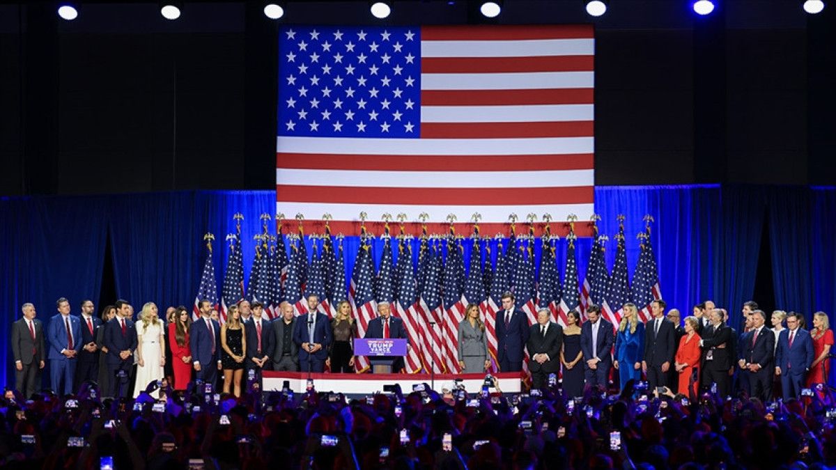 Trump Kabinesinde Kriz: Üst Düzey Yetkililer Askeri Üslere Taşınıyor 2 Trump Kabinesinde Kriz: Üst Düzey Yetkililer Askeri Üslere Taşınıyor