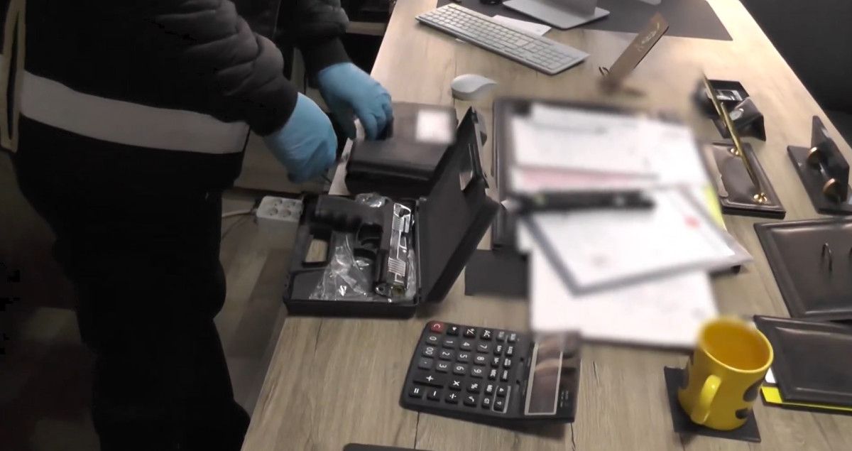 Türkiye Genelinde Şaşırtıcı Kaçakçılık Operasyonu: 135 Şüpheli Bir Arada Yakalandı! 2 Türkiye Genelinde Şaşırtıcı Kaçakçılık Operasyonu: 135 Şüpheli Bir Arada Yakalandı!