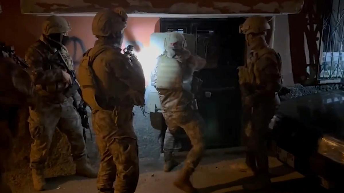 Türkiye Genelinde Şaşırtıcı Kaçakçılık Operasyonu: 135 Şüpheli Bir Arada Yakalandı!