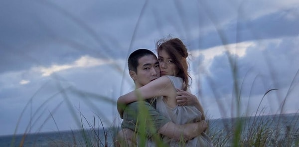 Tutku Dolu: Hafızalarınıza Kazınacak 15 Erotik Dizi ve Film!