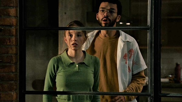 Tutku Dolu: Hafızalarınıza Kazınacak 15 Erotik Dizi ve Film!