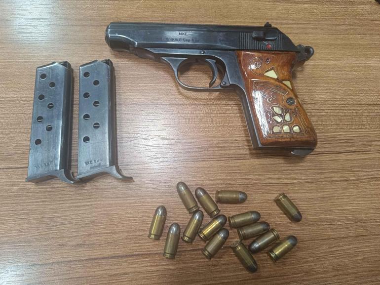 Ünlü futbolcu Papy Djilobodji'nin Sarıyer'de korku dolu anları! AVM'de silah çekildi 3 Ünlü futbolcu Papy Djilobodji'nin Sarıyer'de korku dolu anları! AVM'de silah çekildi