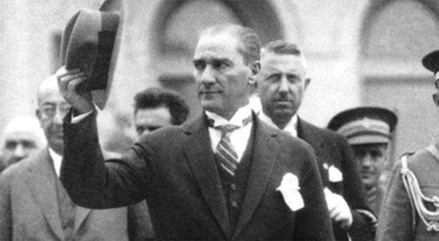 Ünlü isimlerden 10 Kasım Atatürk’ü Anma Günü paylaşımları