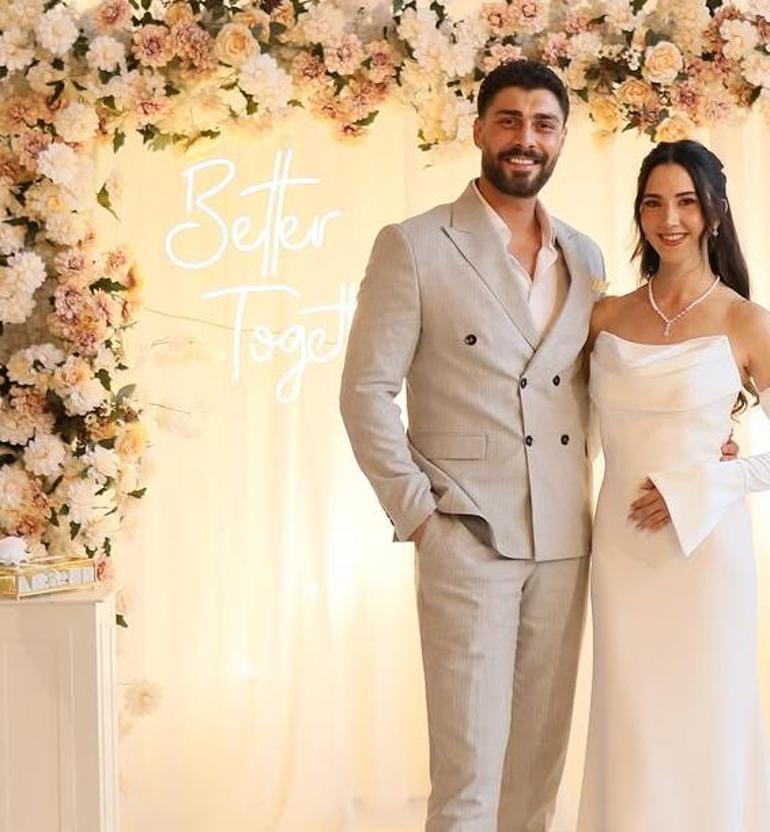 Ünlü oyuncu Ali Öner'in nişanlısı öğretmen çıktı! Memleket ziyaretine gitti 1 Ünlü oyuncu Ali Öner'in nişanlısı öğretmen çıktı! Memleket ziyaretine gitti