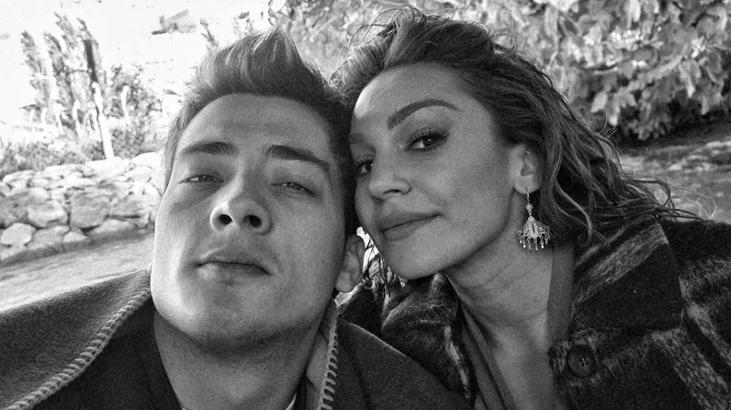 Uzak Şehir setinden paylaştı! Atakan Özkaya'nın karelerine beğeni yağmuru 3 Uzak Şehir setinden paylaştı! Atakan Özkaya'nın karelerine beğeni yağmuru