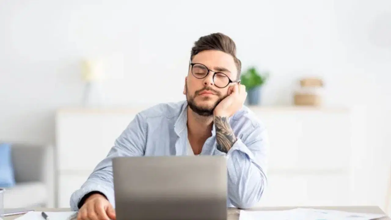 Uzmanlardan ihtar: Daima yorgunluk ölümcül kanserin birinci belirtisi olabilir 1 Uzmanlardan ihtar: Daima yorgunluk ölümcül kanserin birinci belirtisi olabilir