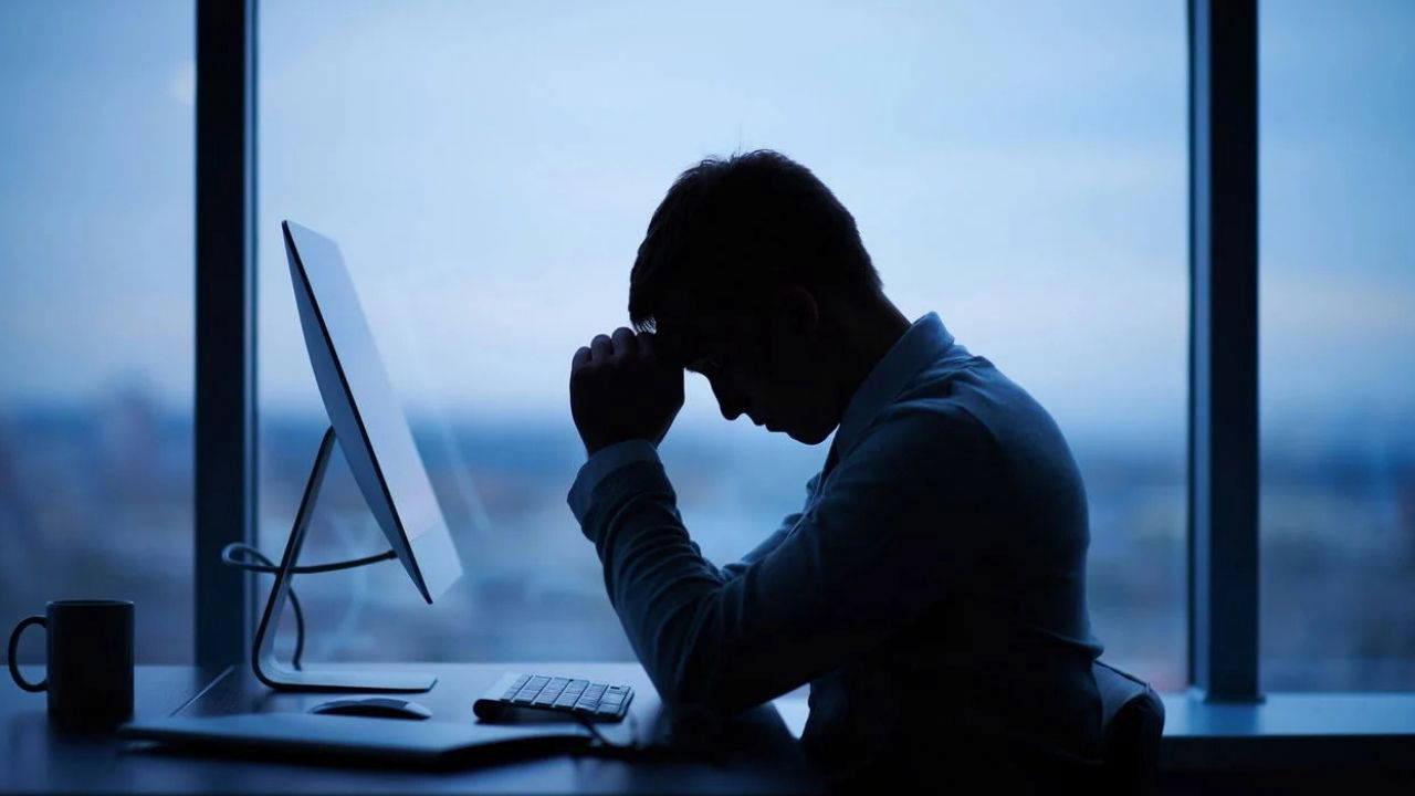 Uzmanlardan ihtar: Daima yorgunluk ölümcül kanserin birinci belirtisi olabilir