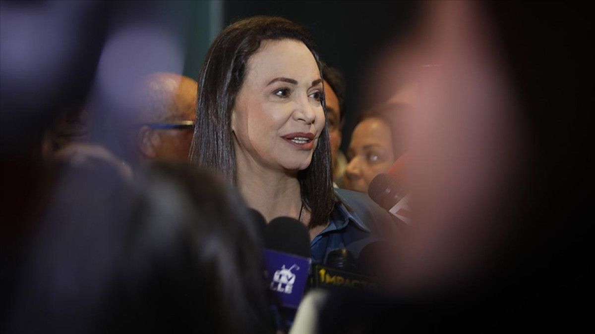 Venezuela'nın Nobel Ödüllü Muhalif Lideri, ABD'nin Karadan Müdahalesine Destek Verdi