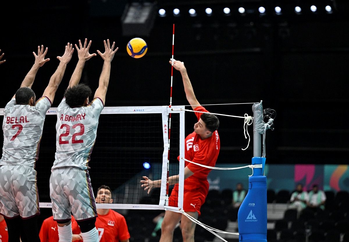 Voleybolda Tarihi An: Erkek Milli Takımımız Katar'ı Geride Bıraktı!