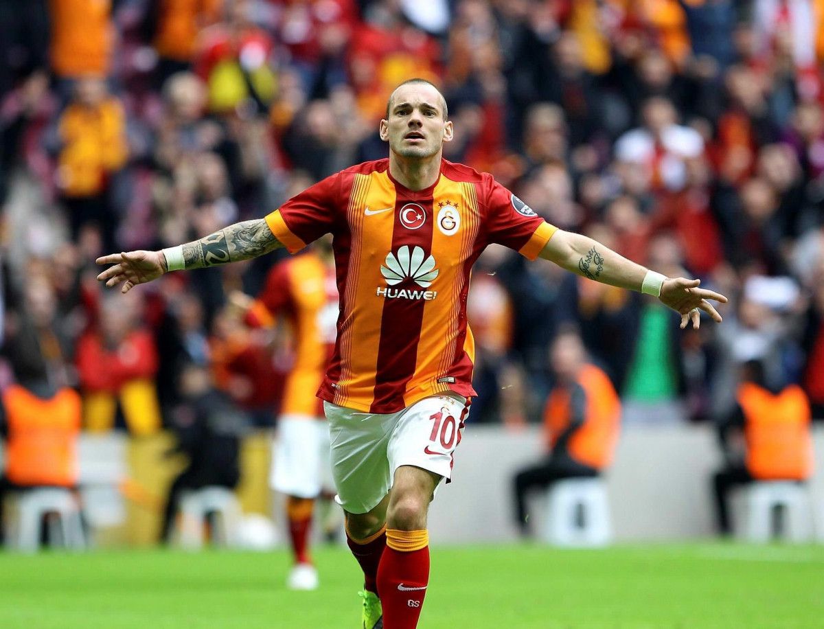 Wesley Sneijder'dan Galatasaray Öncesi Ajax'a Önemli Uyarılar!