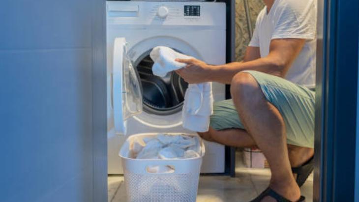 Yağmurda ıslanıp bu hatayı yapmayın! Islak çamaşırda görünmez küf: Kuruması şart 2 Yağmurda ıslanıp bu hatayı yapmayın! Islak çamaşırda görünmez küf: Kuruması şart