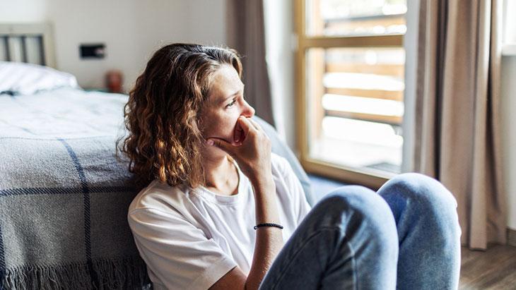 Yalnızlık üretkenliği artırabilir ama doz önemli! Azı karar, çoğu zarar