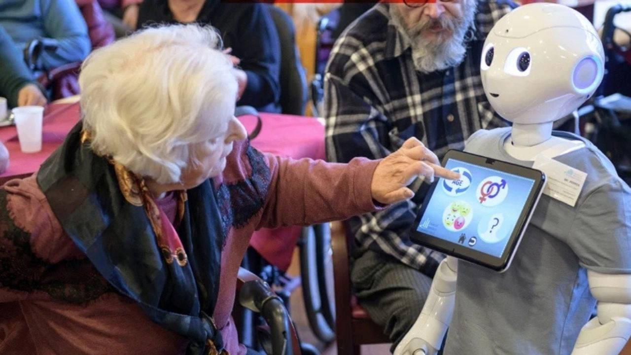 Yaşlandığınızda size bir robotun bakmasını ister misiniz?