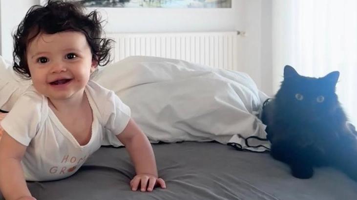 Yasmin bebeğin keyfi yerinde! Zeynep Demirel son halini paylaştı 7 Yasmin bebeğin keyfi yerinde! Zeynep Demirel son halini paylaştı