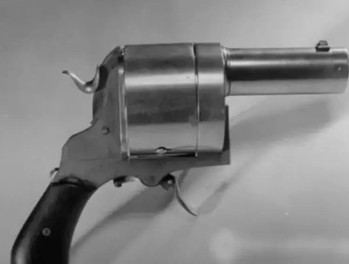 Yenişehirli Ümit'ten Casusluk Dünyasına Dair İlginç Gözlemler 5 Yenişehirli Ümit'ten Casusluk Dünyasına Dair İlginç Gözlemler