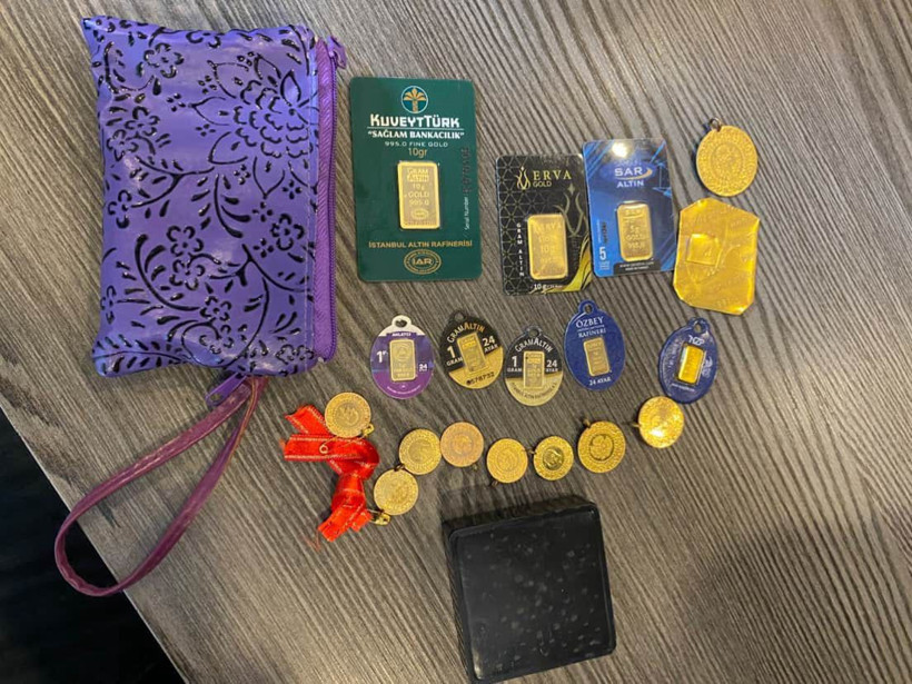 Yıkamak için aldığı halıdan servet çıktı