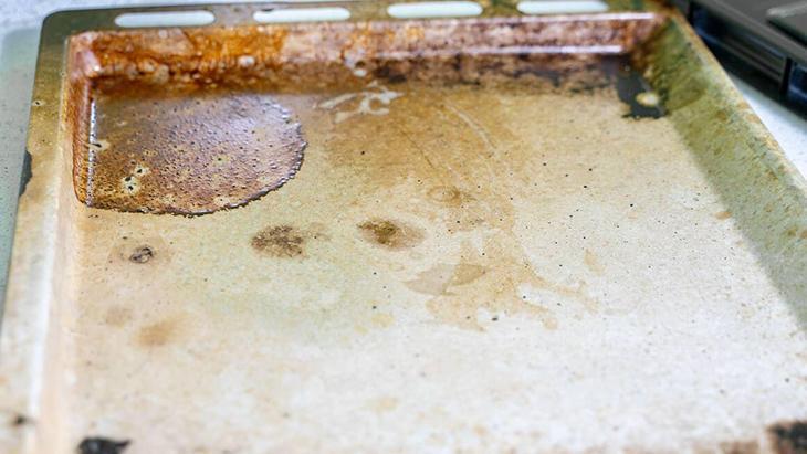 Yıllanmış yağ kalıntılarına tek hamlelik çözüm! Karbonatla kaplamak gerekiyor 6 Yıllanmış yağ kalıntılarına tek hamlelik çözüm! Karbonatla kaplamak gerekiyor