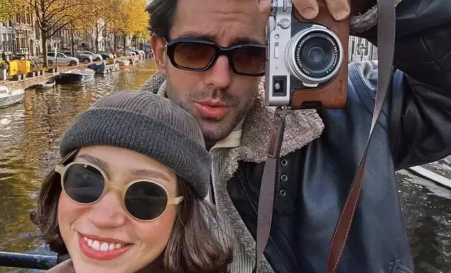 Zeynep Bastık ve Serkay Tütüncü çiftinden yeni romantik kare