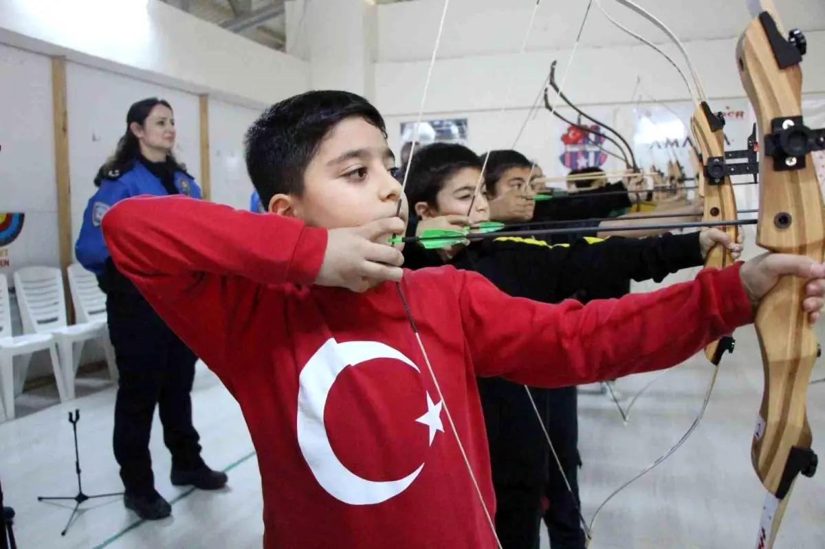 Amasya’da Çocuklar Okçulukla Şampiyonluk Hedefliyor