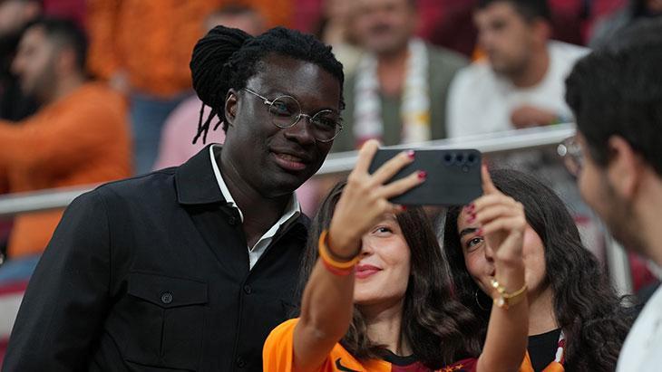 Bafetimbi Gomis’ten Kadıköy cevabı! ‘Fenerbahçe’den Nesyri’yi alırım’