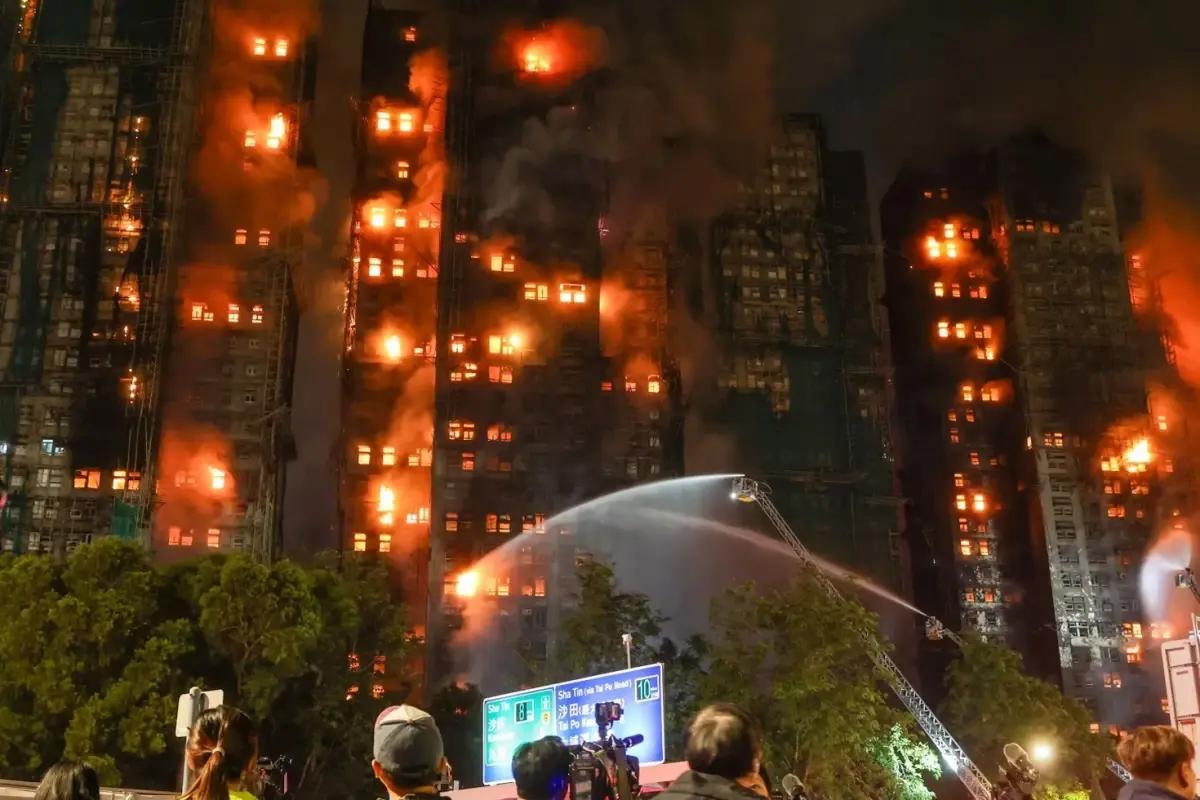 Hong Kong’da onlarca kişinin yanarak öldüğü facia adeta “Geliyorum” demiş