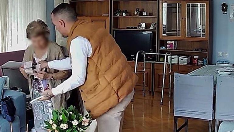 İzmir’de ‘manda yoğurdu’ dolandırıcılığı! Yaşlı kadınların evine girip böyle tırnakçılık yapıyor