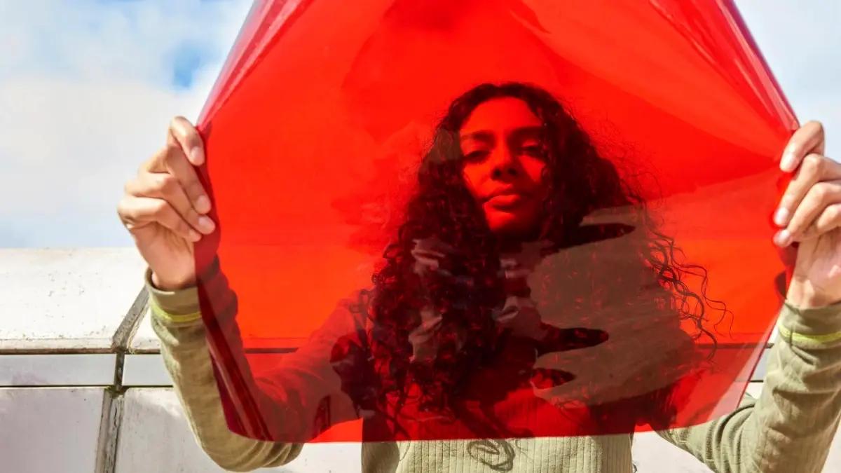 ‘Ömür uzunluğu iniş çıkışlı bir yolculuk’: Adet döngüsü bayanların beynini ve vücudunu nasıl etkiliyor?